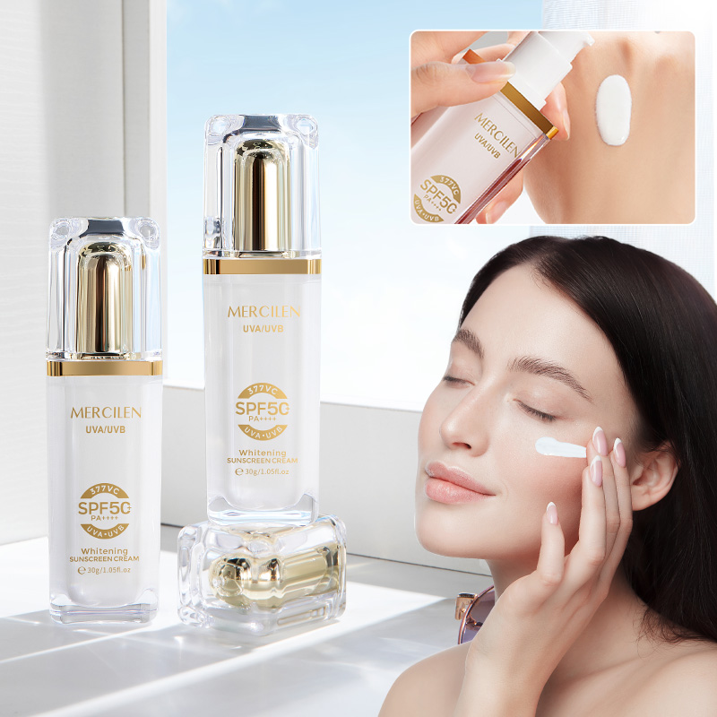 Spf 50 Waterproof Sunscreen - مرطب واقي من الشمس للوجه والجسم