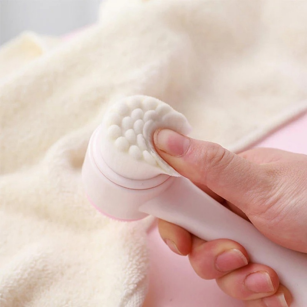 فرشاة تنظيف الوجه ثلاثية الأبع - مراجعة Silicone Face Scrubber Electric وسعره