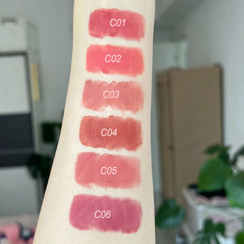 ملمع شفاه مخملي غير لامع مقاوم - مراجعة Matte Velvet Lip Tint Long Lasting وسعره