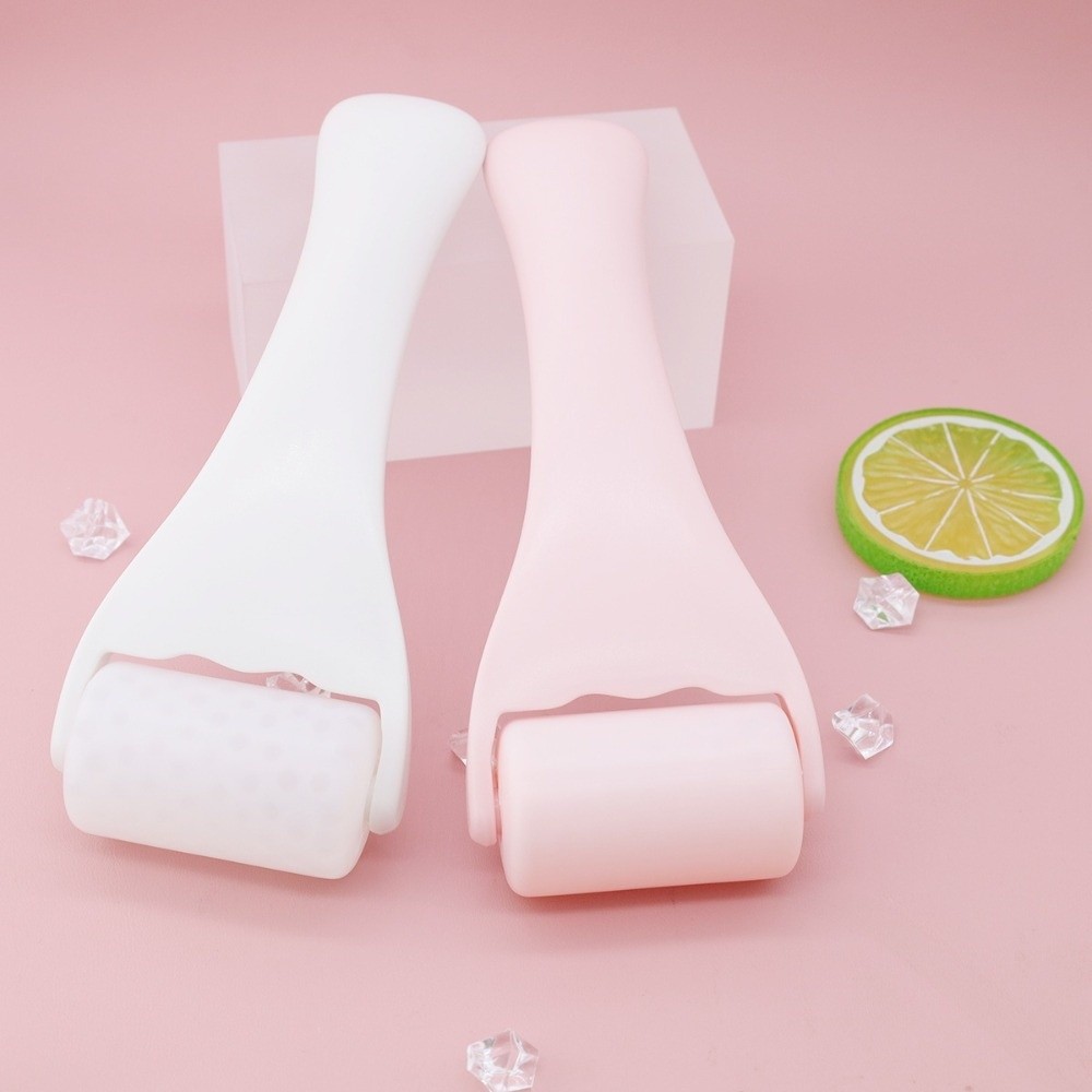 أداة تدليك الوجه بالجل المبرد  - مراجعة Face Ice Roller Puffiness وسعره